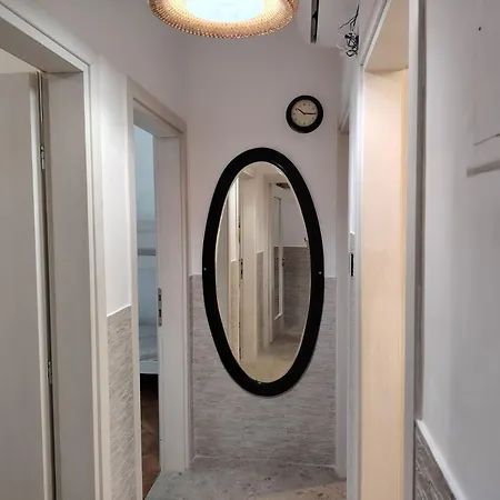 Waterfront Family Apartment *